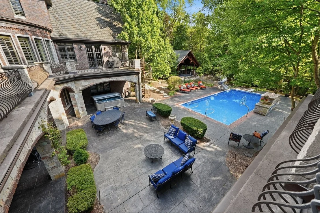Photo of 501 Chatfield Road