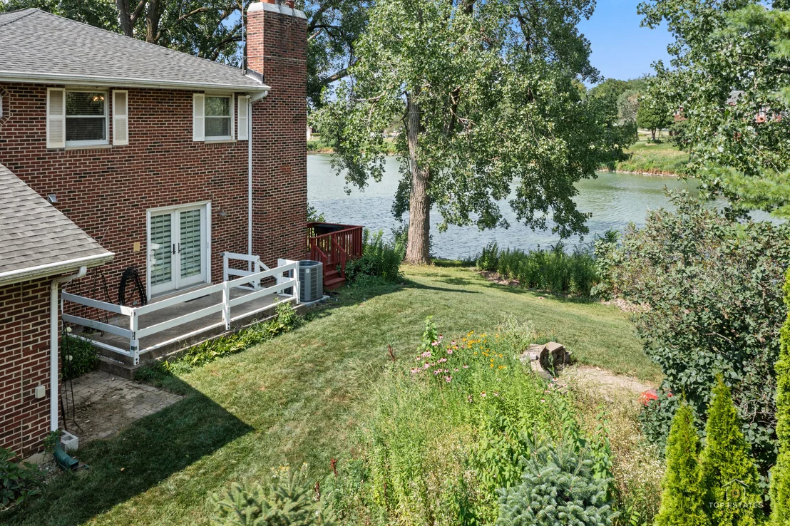 Photo of 887 N Dovington Court