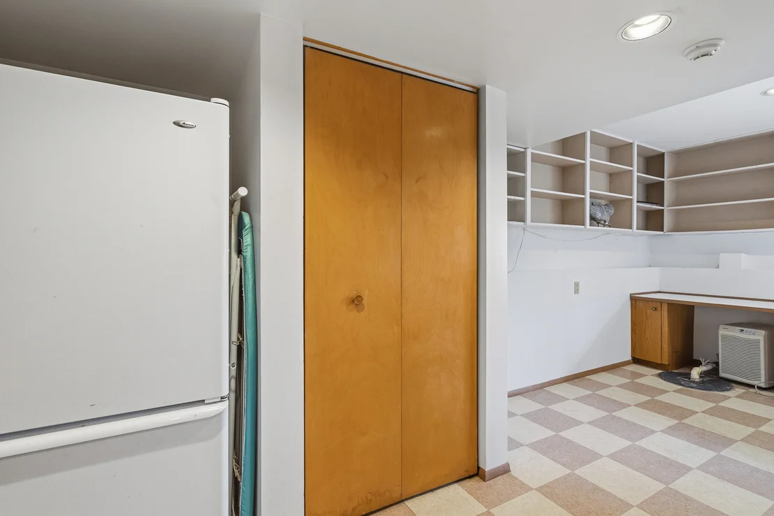 Photo of 324 Gina Drive