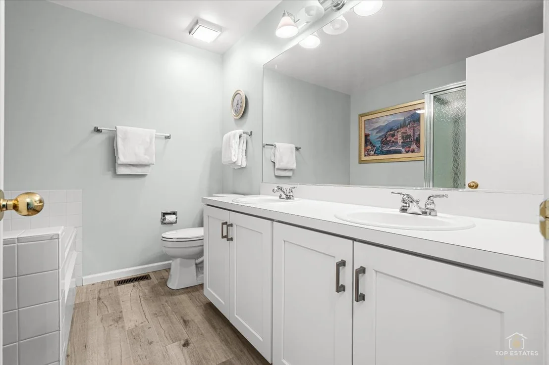 Photo of 1143 Coldspring Road