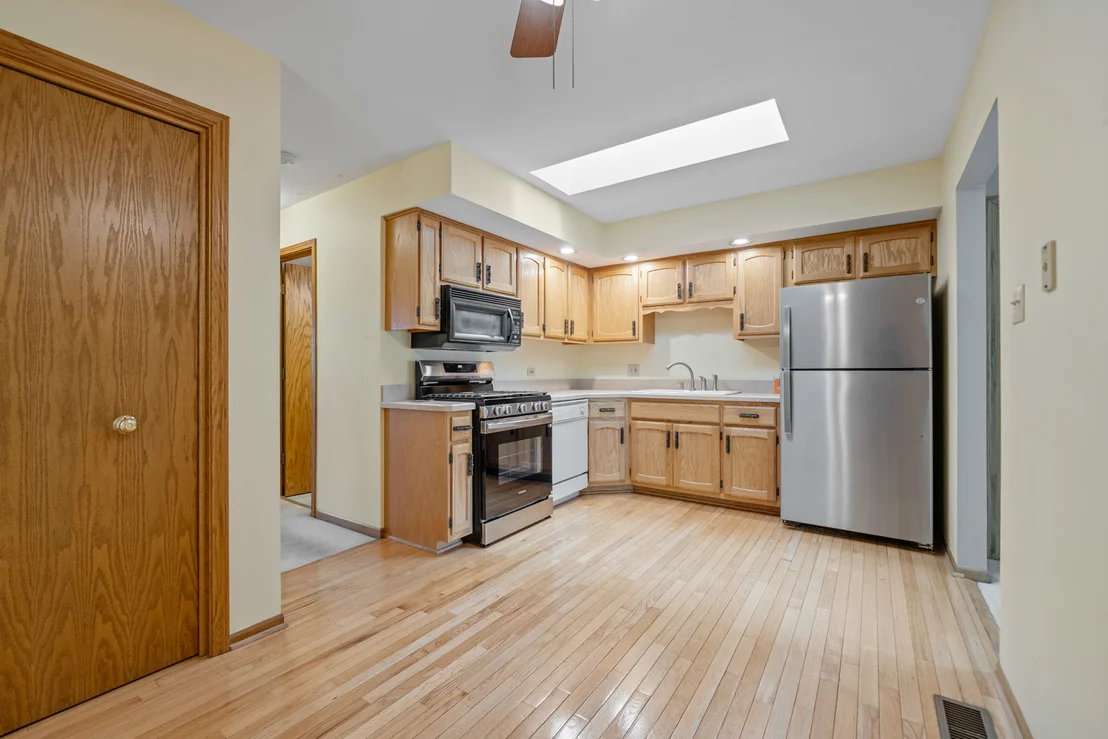 Photo of 1109 Warner Avenue