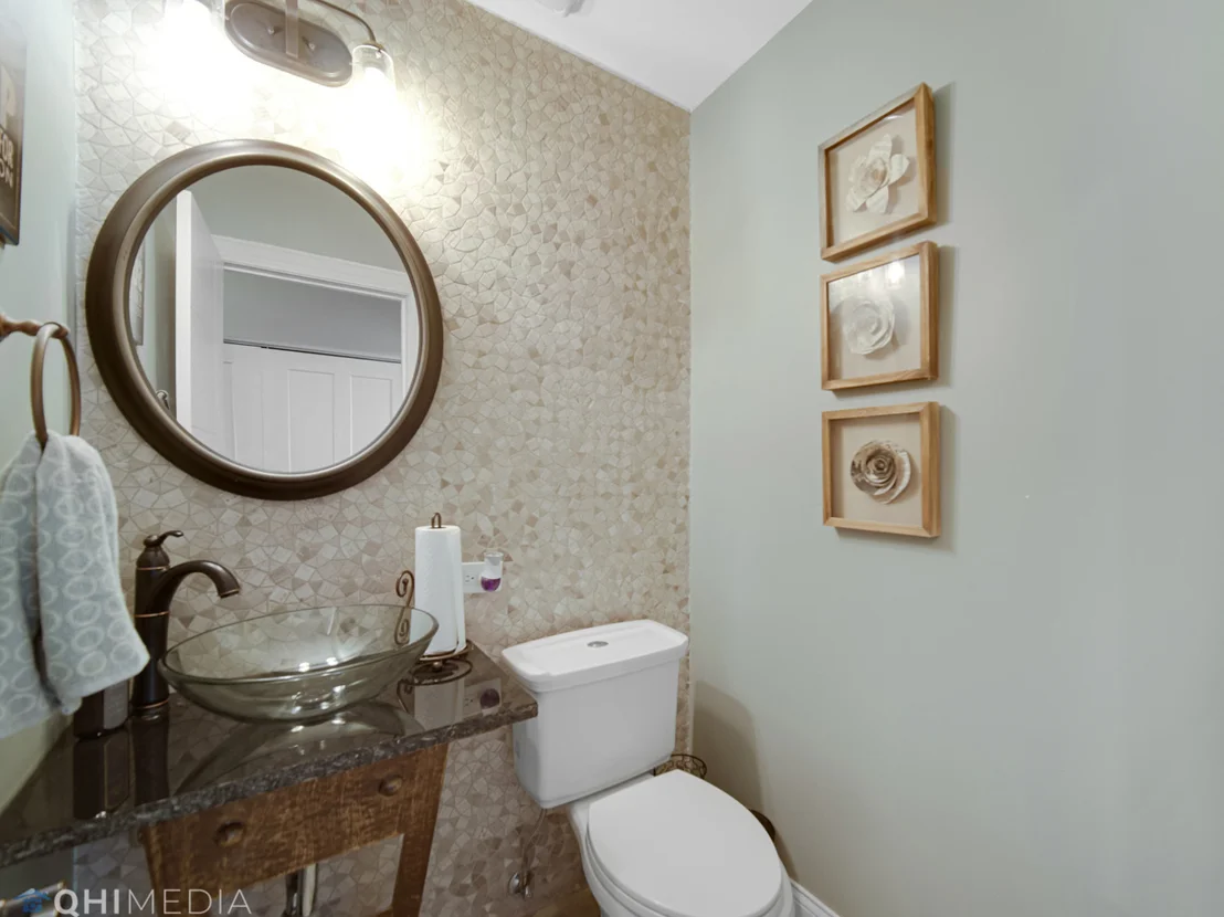 Photo of 2333 Golfview Lane