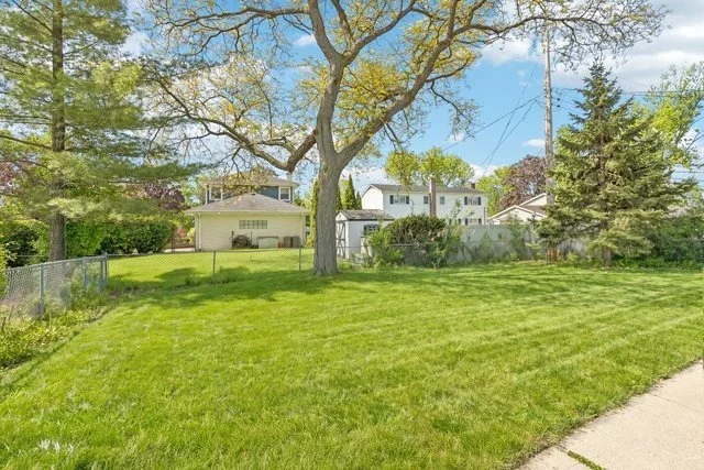 Photo of 866 Clark Lane
