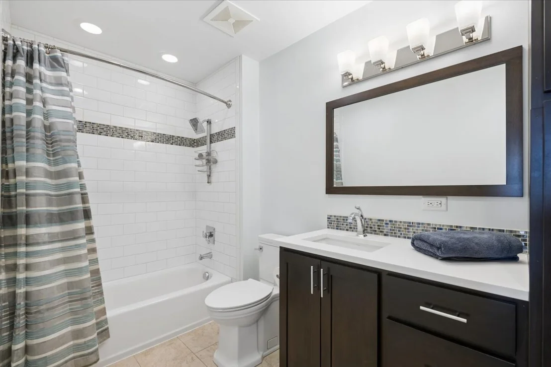 Photo of 405 Caren Drive