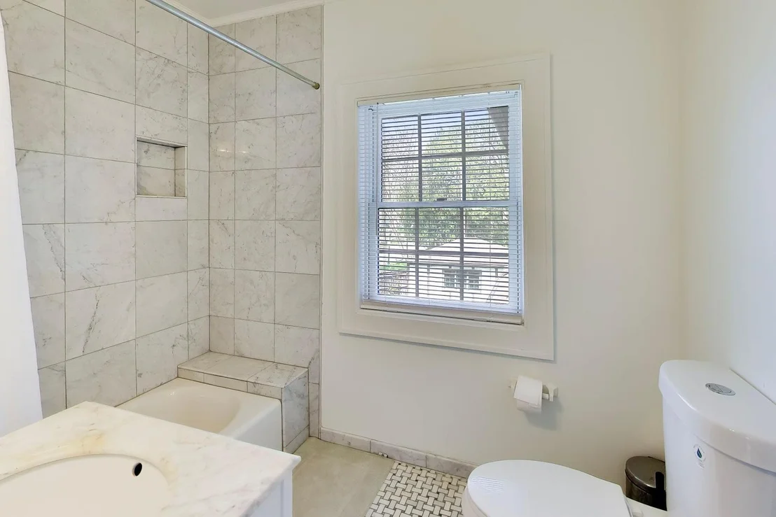 Photo of 1636 Forest Avenue