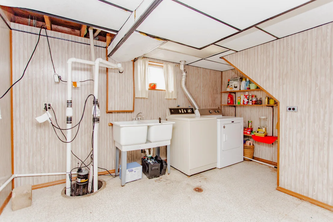 Photo of 255 W Walnut Avenue