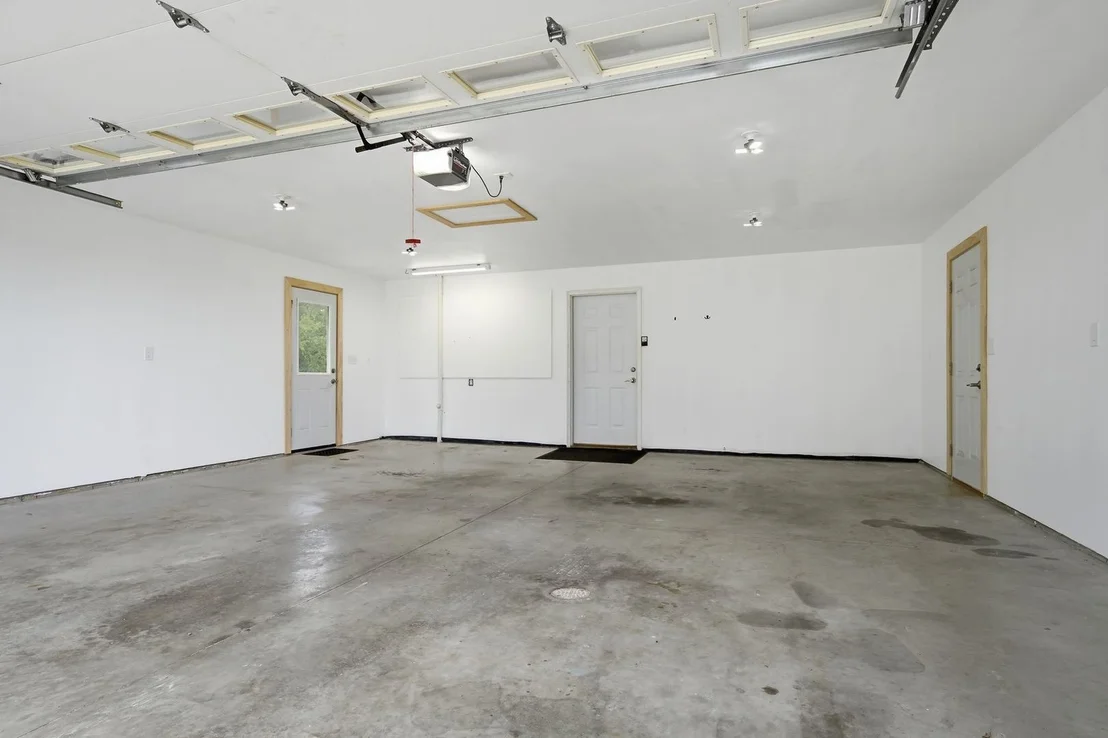 Photo of 2662 Evans Road