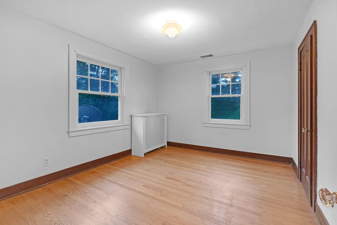 Photo of 1324 Fredrickson Place