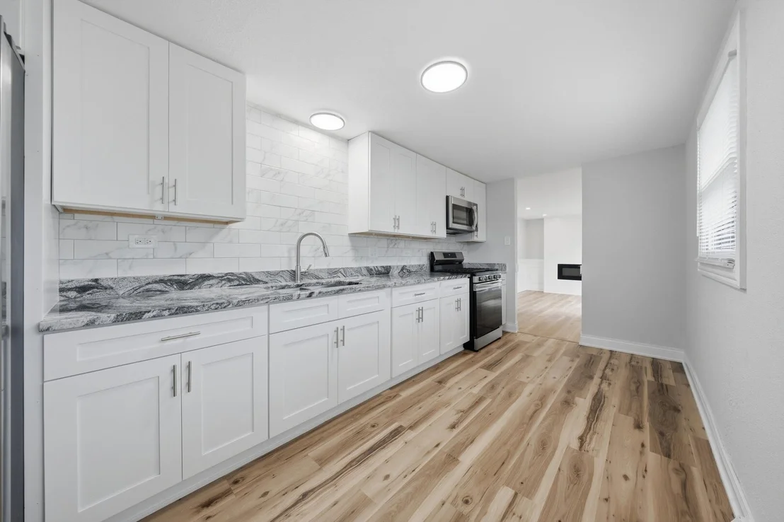 Photo of 16548 Paulina Street