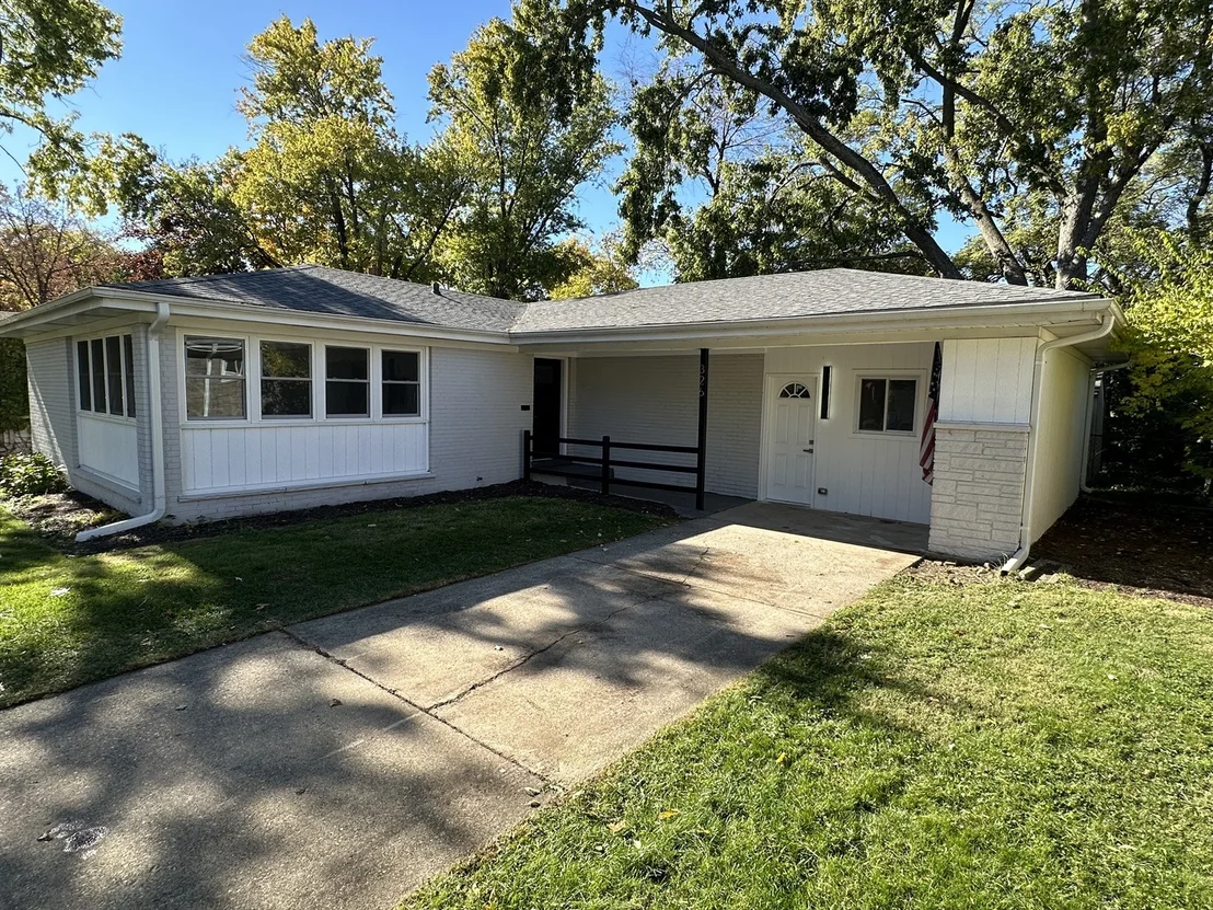 Photo of 326 Indian Drive
