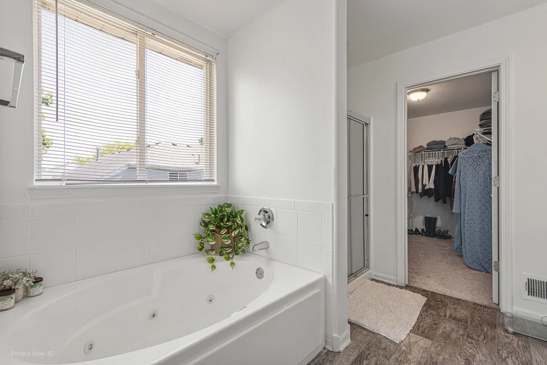 Photo of 1195 Masters Parkway