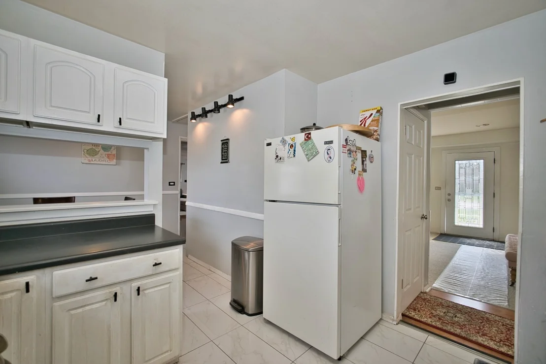 Photo of 6948 Beckwith Road