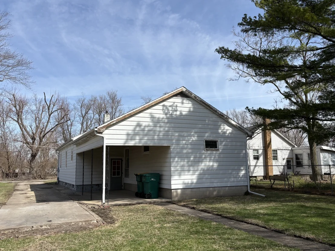 Photo of 1009 Bernstein Street