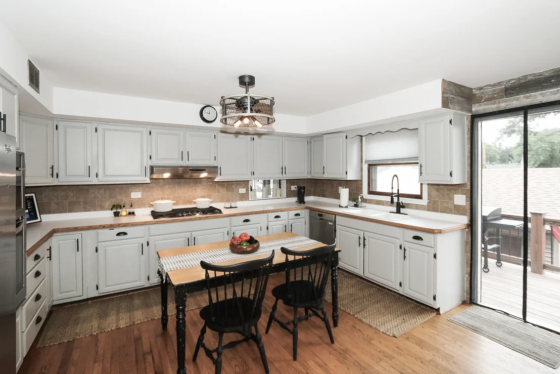 Photo of 717 Monterrey Terrace