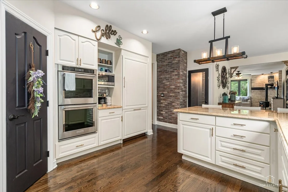 Photo of 1590 Eagle Ridge Drive