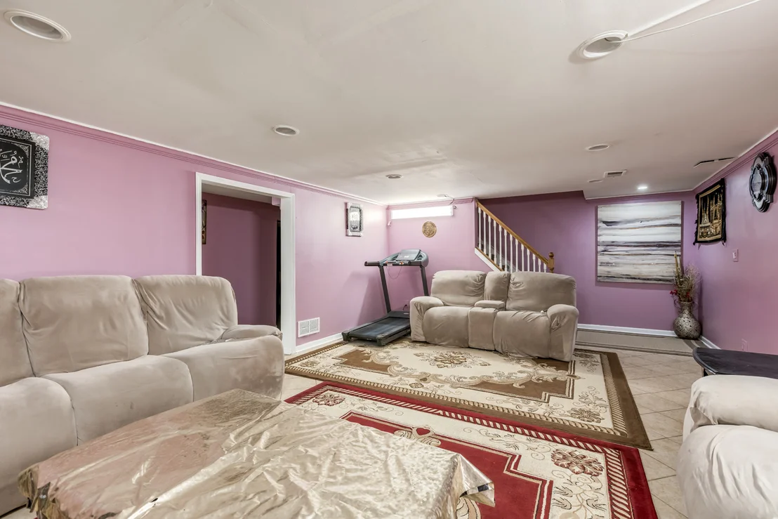 Photo of Unit B at 8828 Dee Road