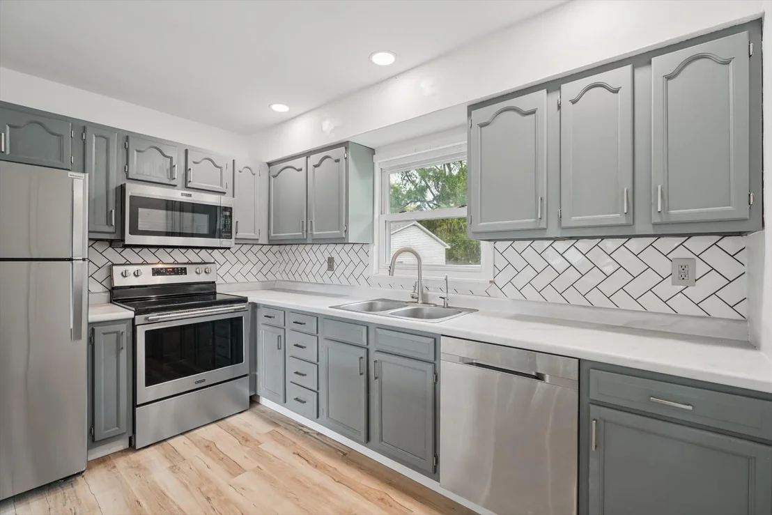 Photo of 1115 Eastview Drive