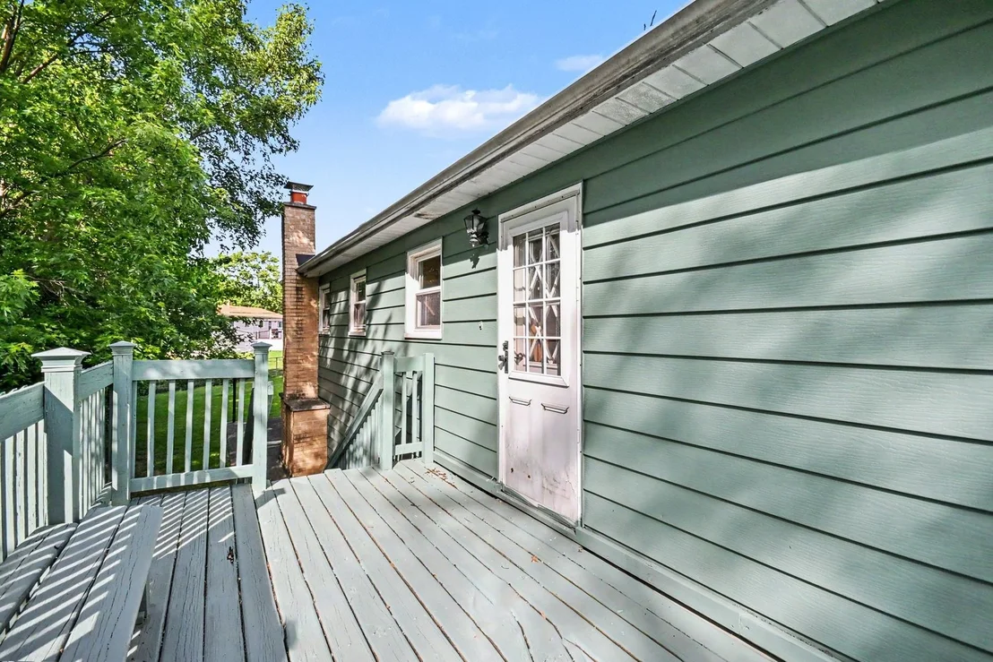 Photo of 15405 James Drive