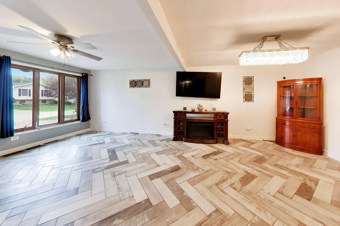 Photo of 63 Lockman Circle