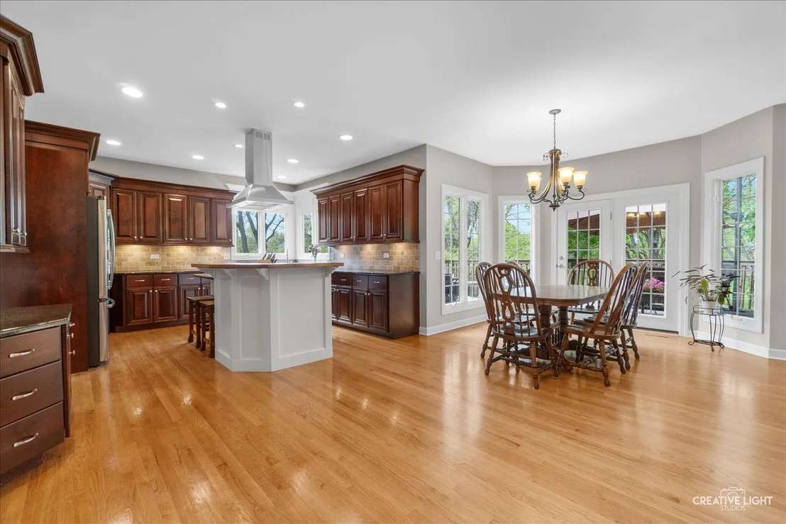 Photo of 1728 Robert Lane