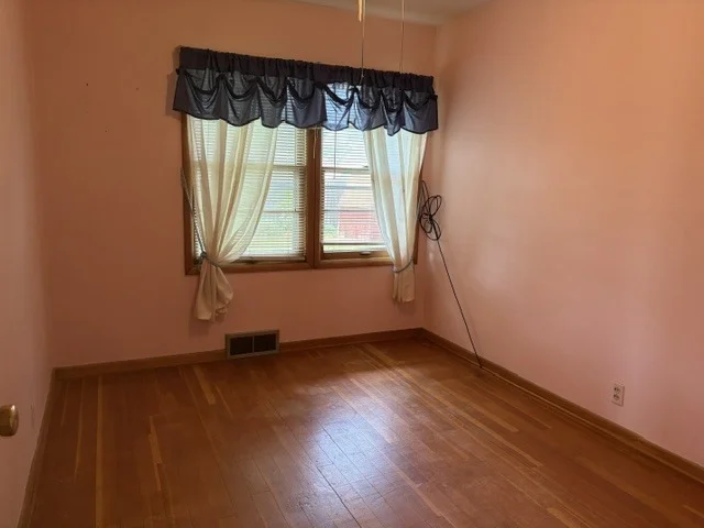 Photo of 2108 Manor Lane