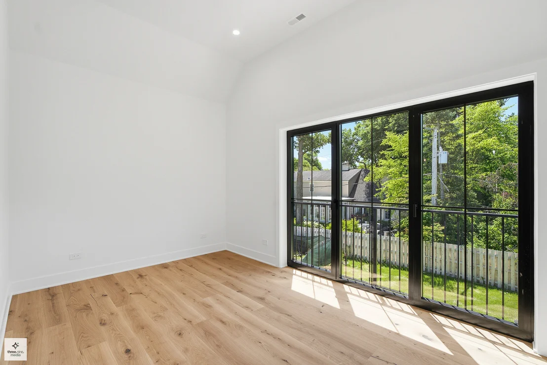Photo of 424 Forest Edge Drive