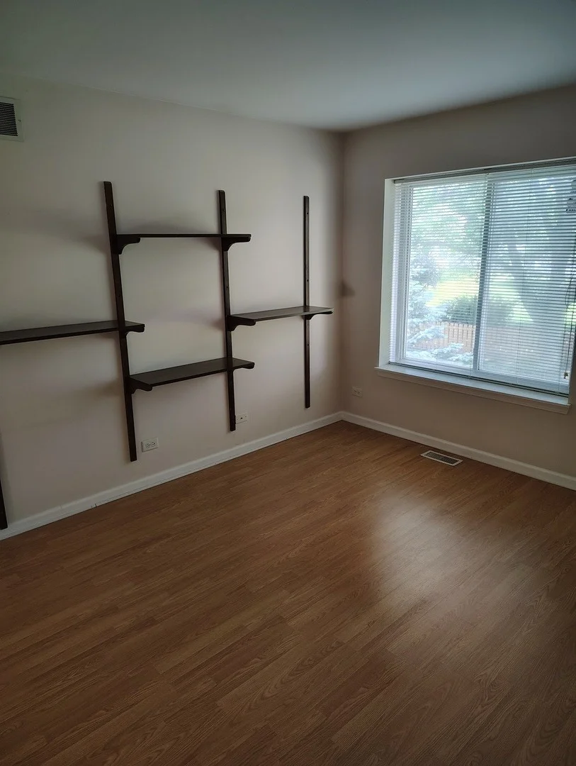 Photo of Unit 552D at 855 Mesa Drive
