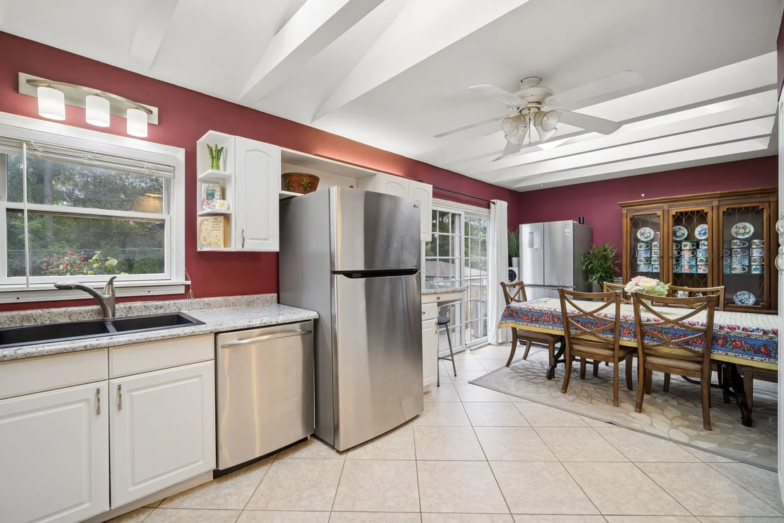 Photo of 1032 Valley Stream Drive