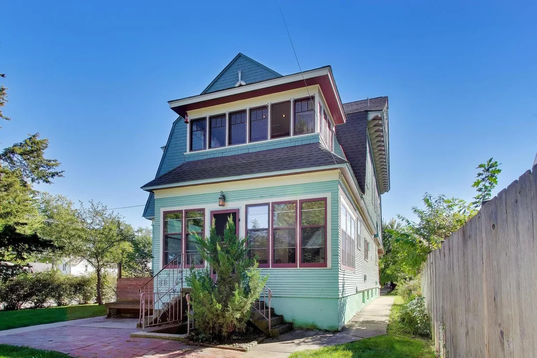 Photo of 582 PARK Street