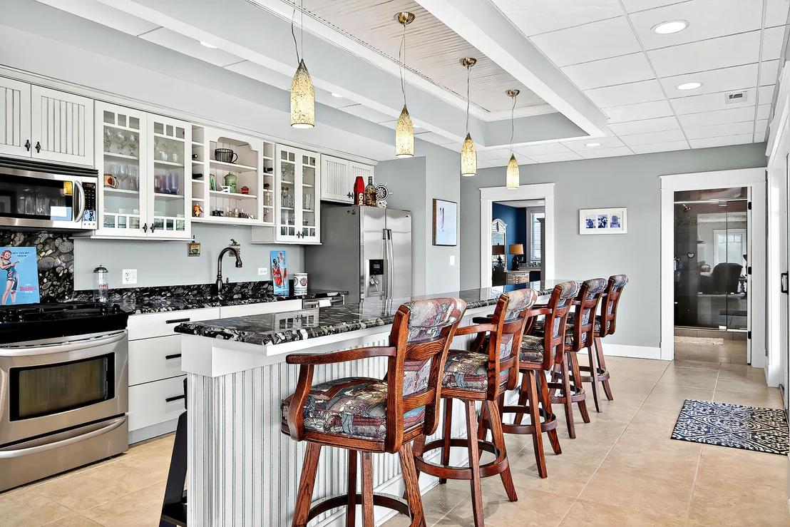 Photo of 820 Peninsula Drive