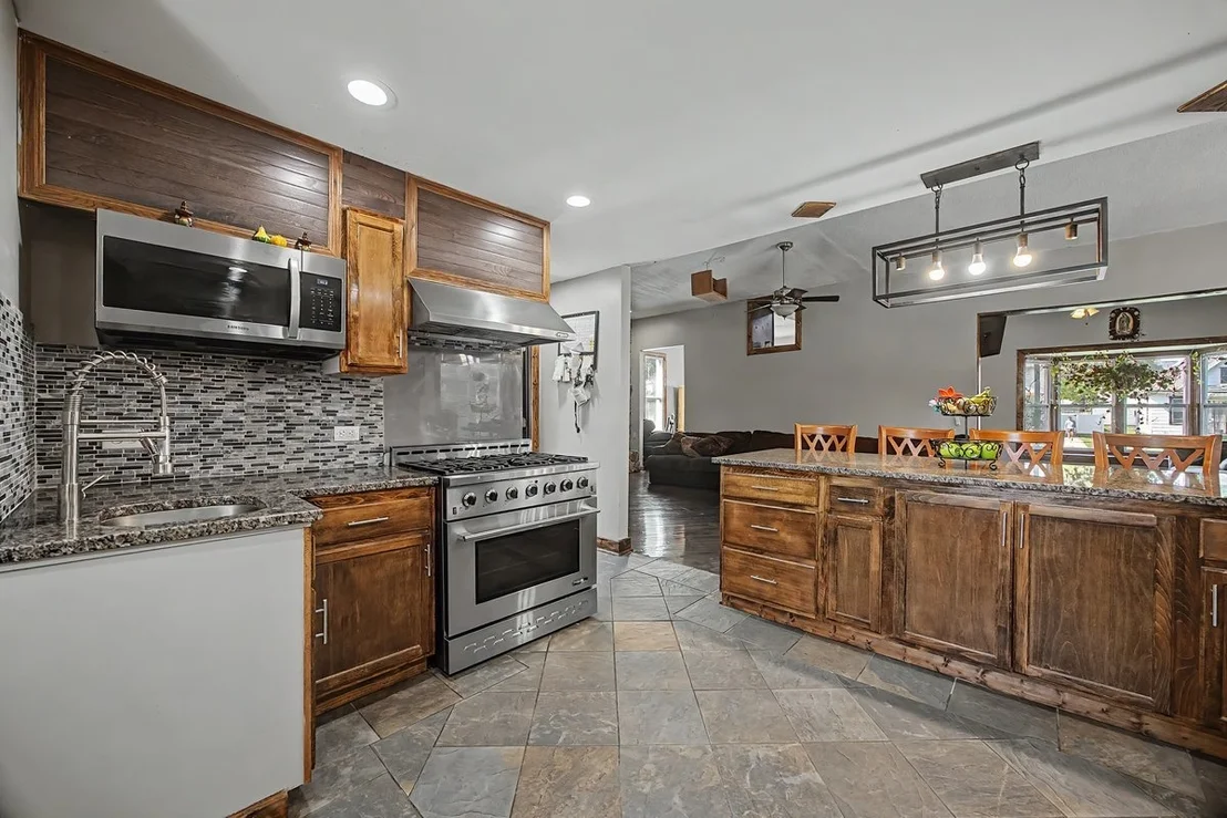 Photo of 111 7th Street