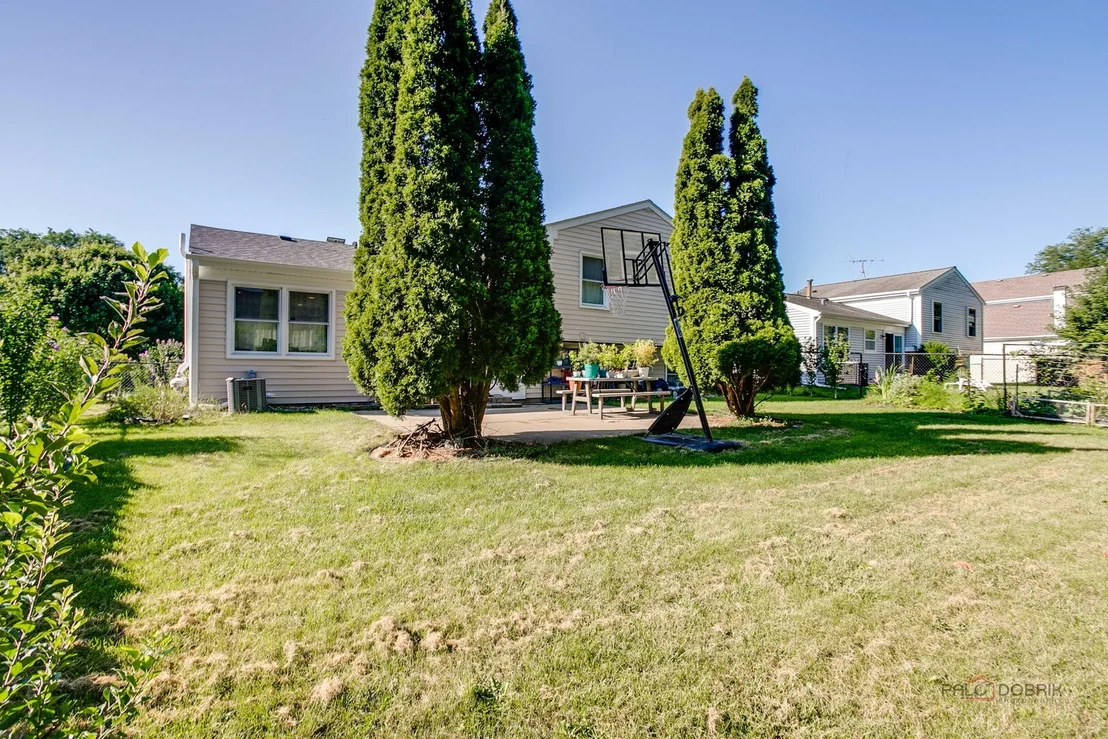 Photo of 600 Thompson Boulevard