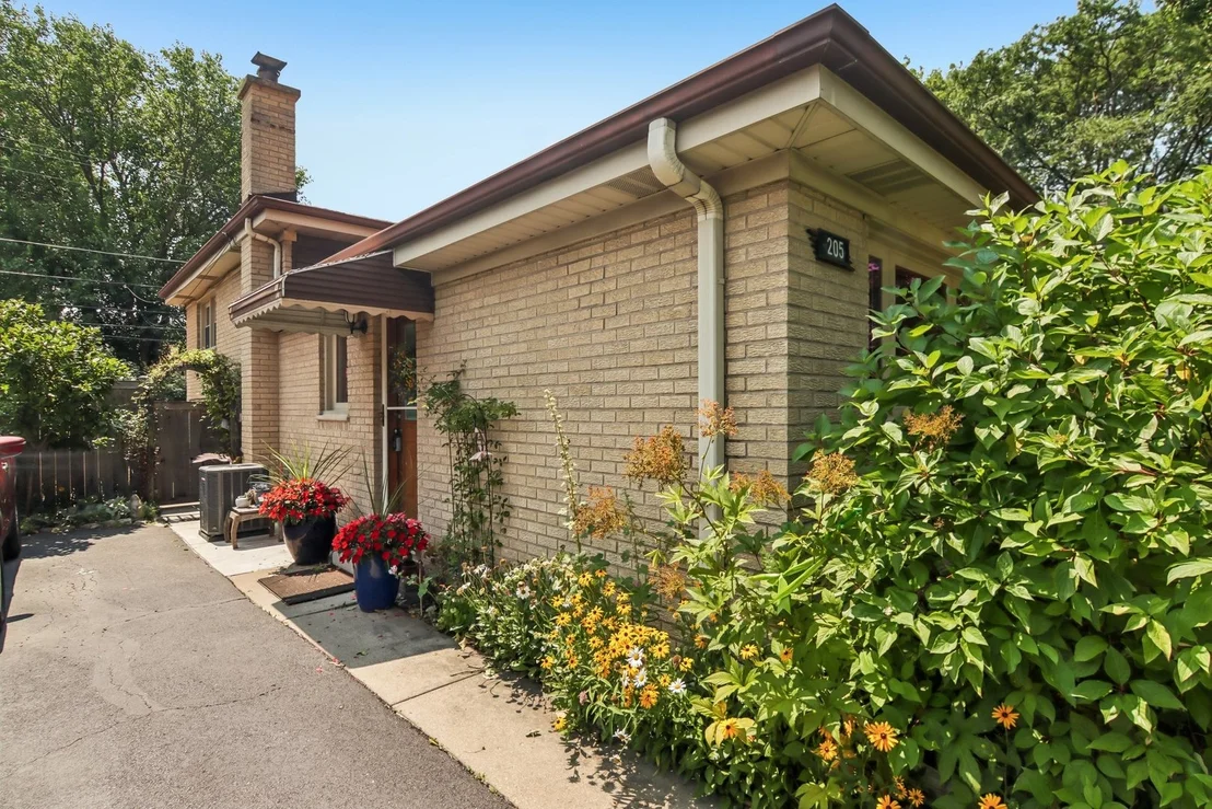 Photo of 205 Glenview Road