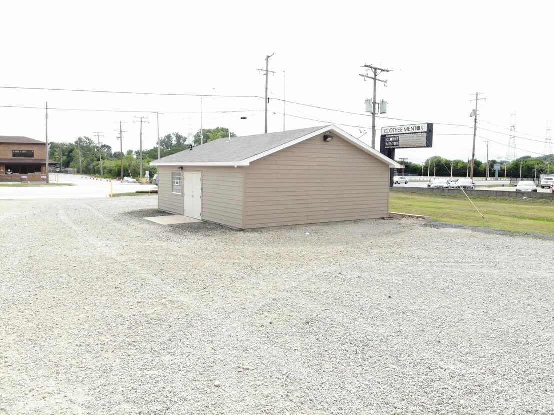 Photo of 1824 Plainfield Road