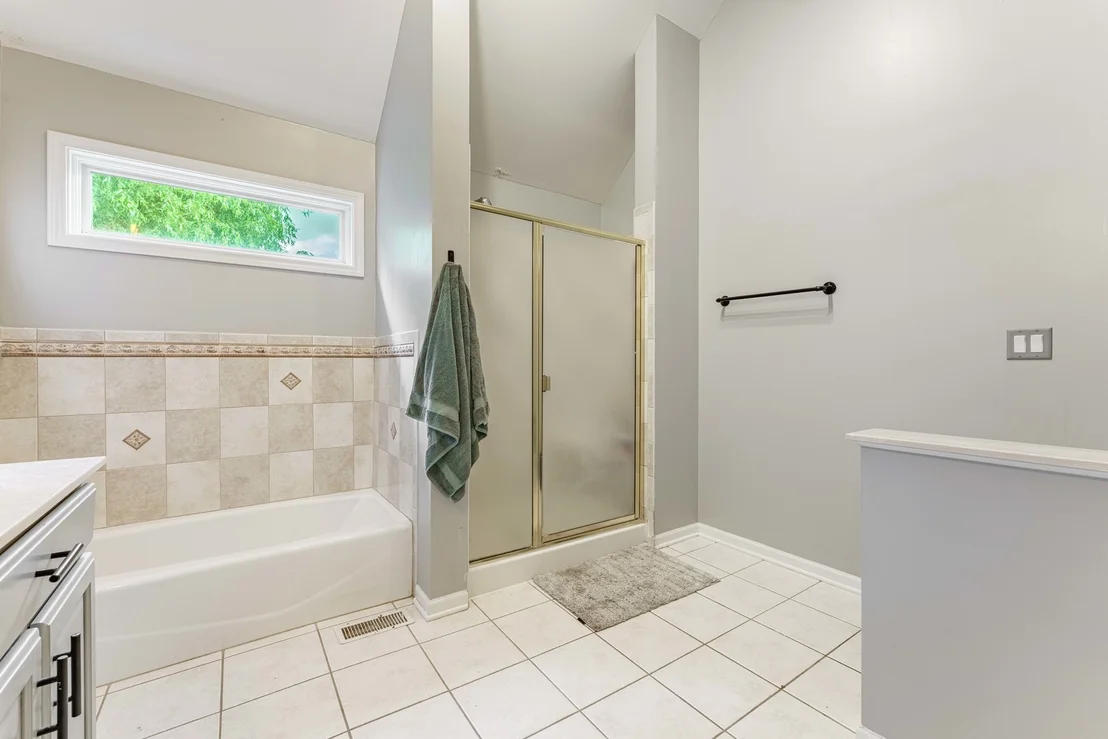 Photo of 926 Edgewood Drive