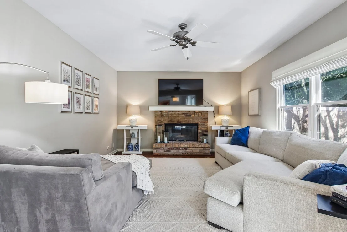 Photo of 585 Yellowstone Drive