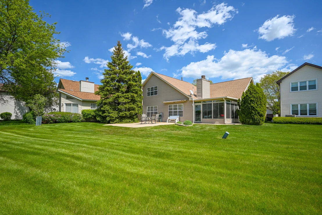 Photo of 21068 W Hazelnut Lane