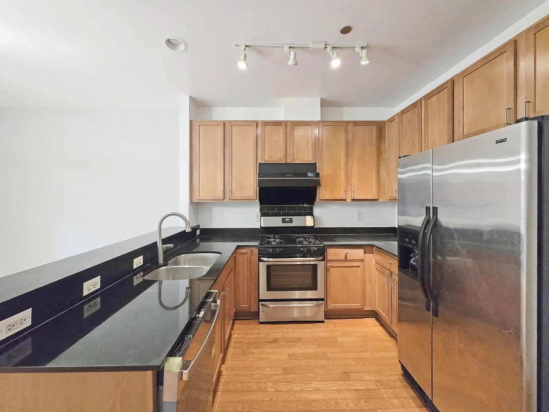 Photo of 2415 W 32nd Place