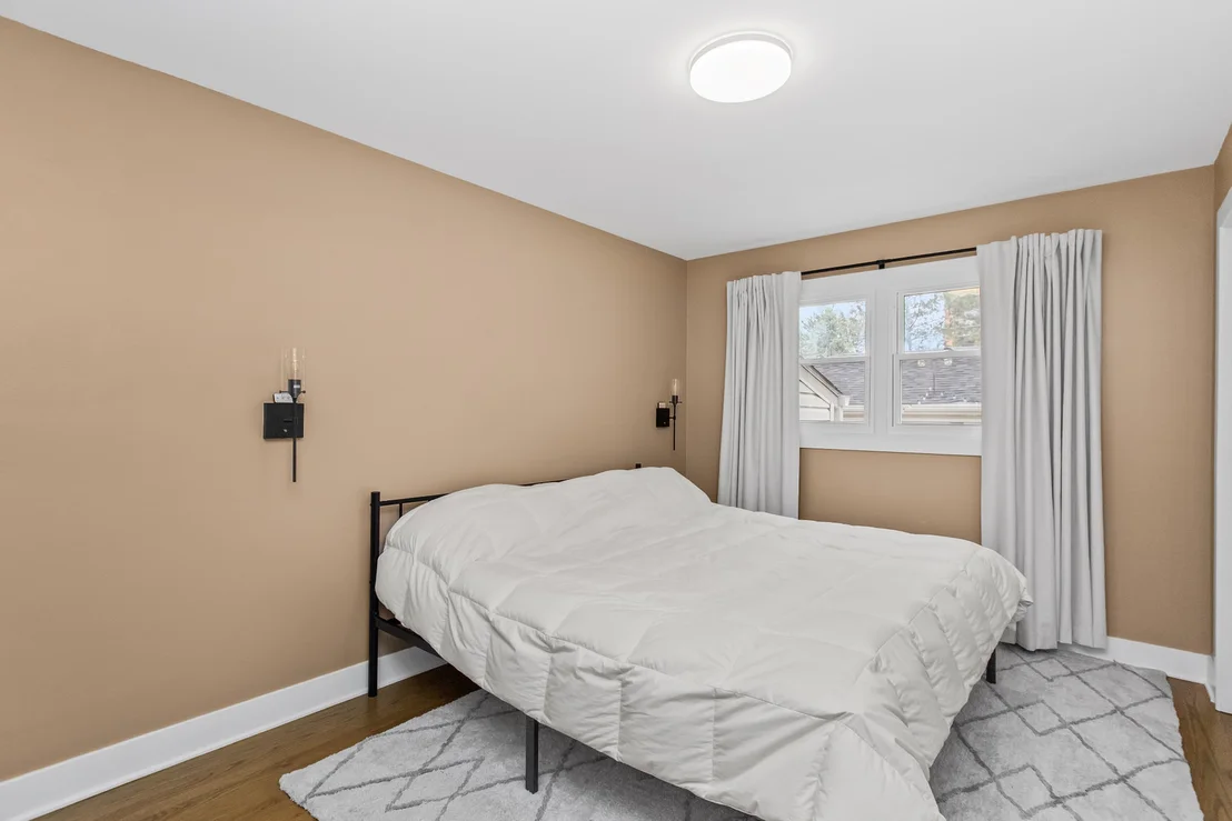Photo of 6709 W Forest View Lane