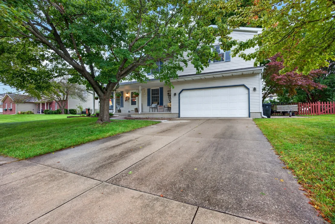 Photo of 1208 Royal Pointe Drive
