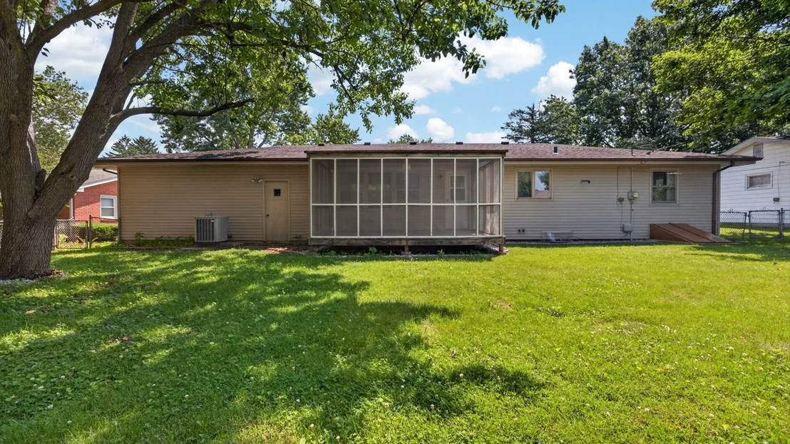 Photo of 305 Centennial Avenue