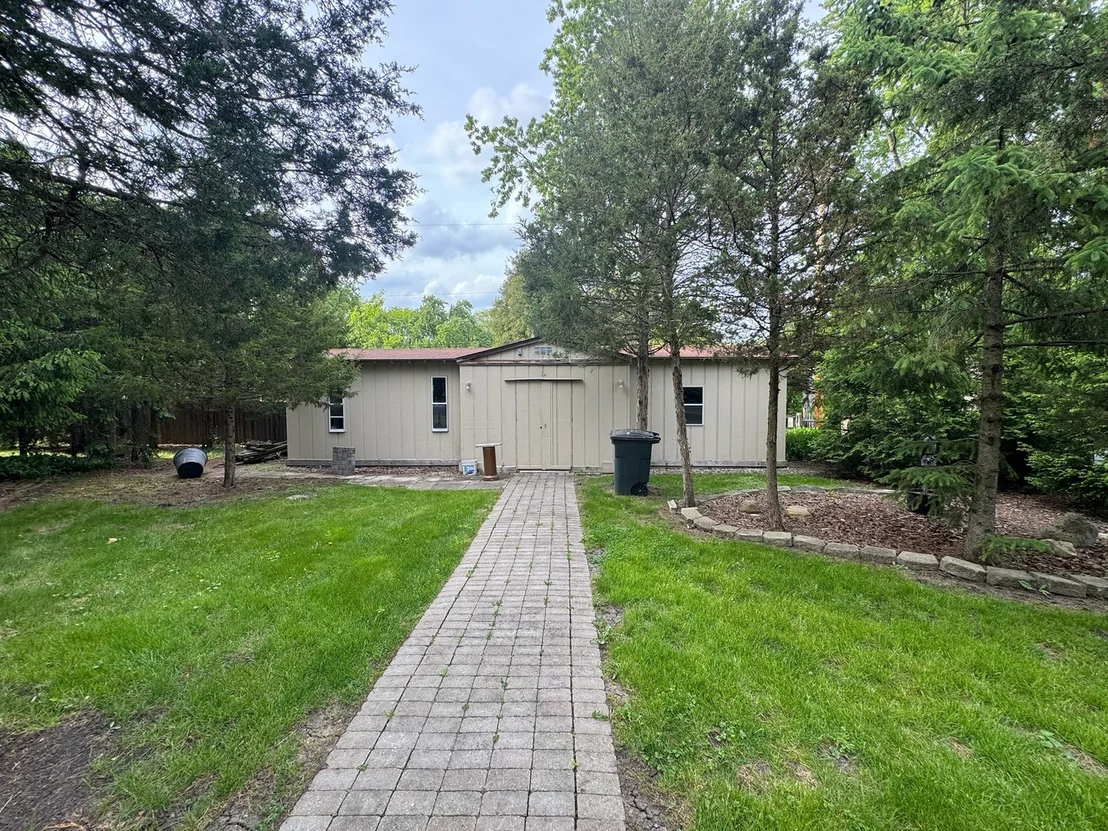 Photo of 1802 Walnut Circle
