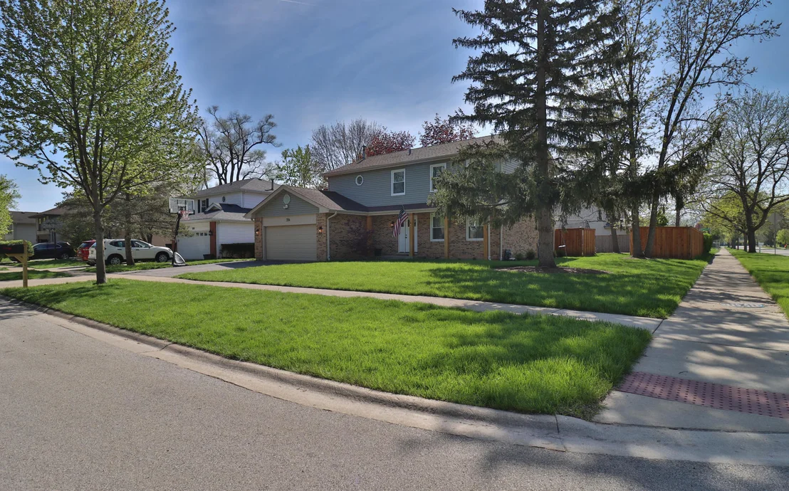 Photo of 554 Briarwood Drive