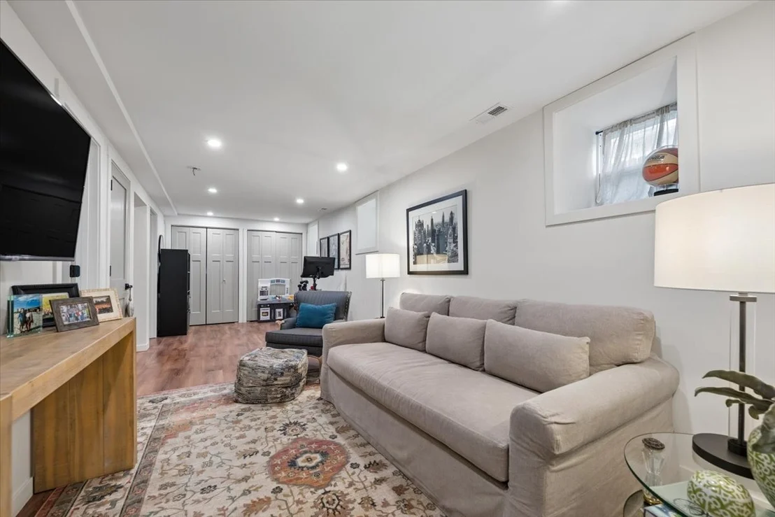 Photo of 528 Ferdinand Avenue