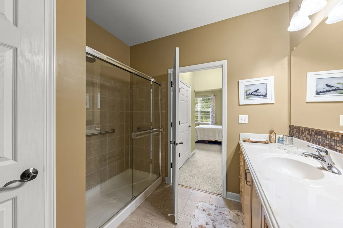 Photo of 784 Bellevue Circle