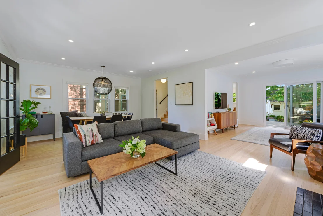 Photo of 840 Park Avenue
