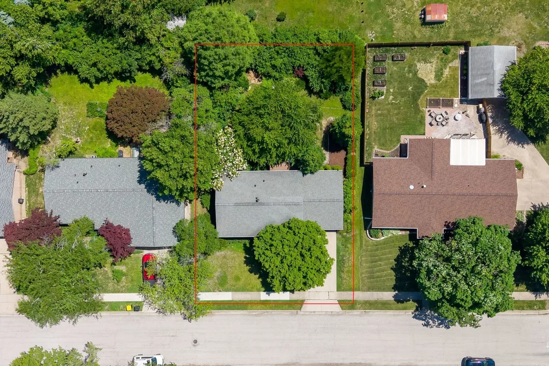 Photo of 218 Cambridge Drive