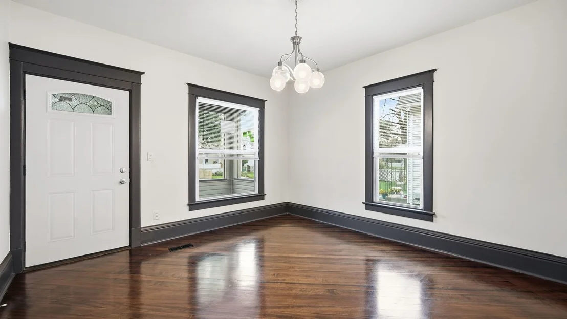 Photo of 319 Willow Avenue