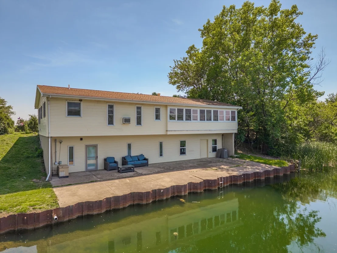 Photo of 2323 Duke Drive