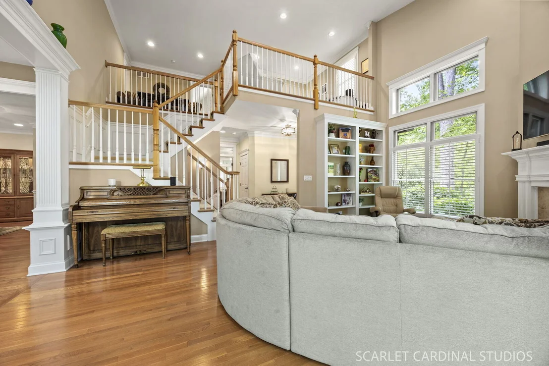 Photo of 1028 Crestwood Circle